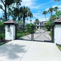 Modern aluminum driveway gates