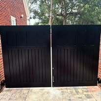 Aluminum panel privacy gates