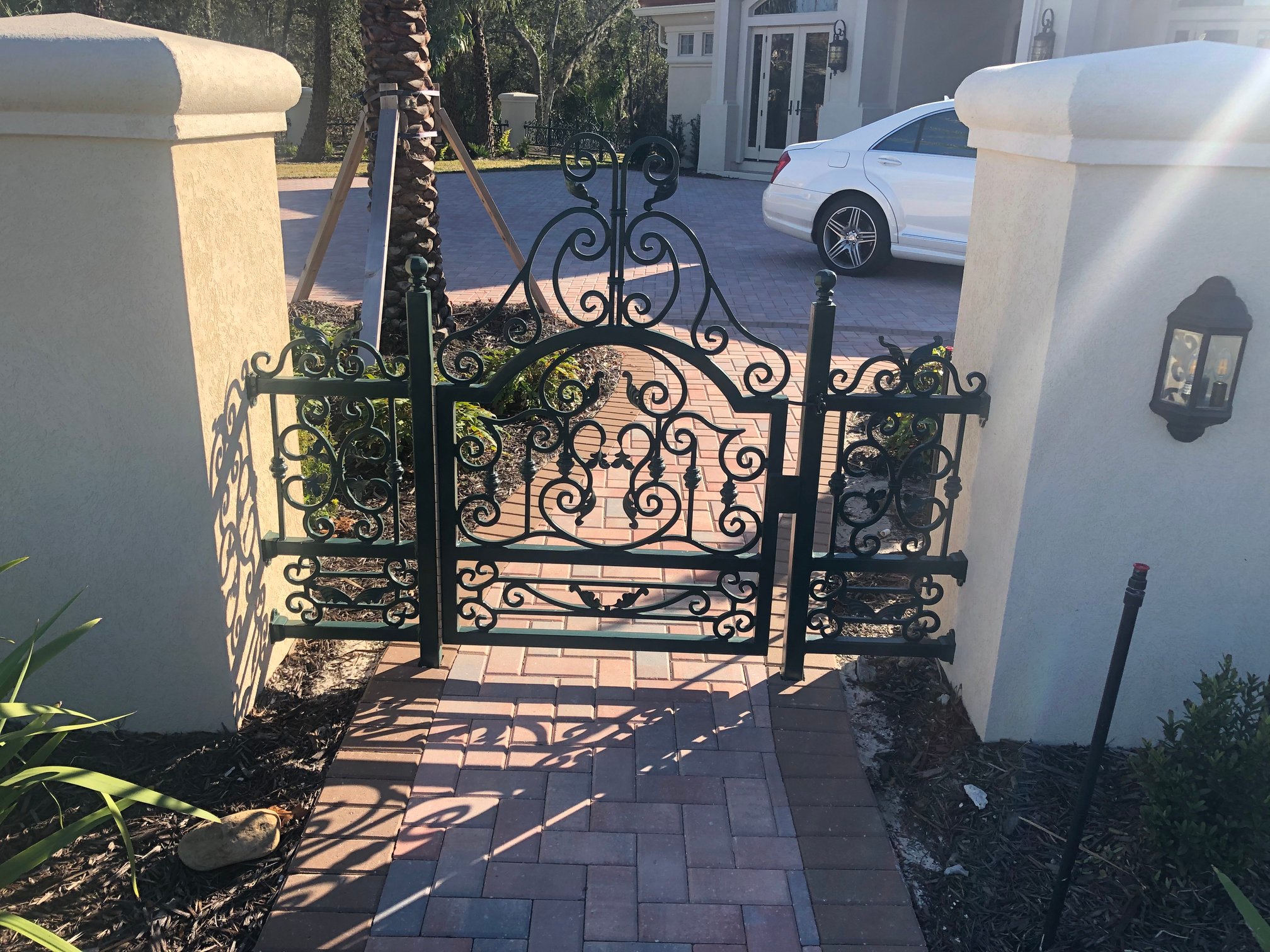 Edwards Ornamental Iron - Photo Gallery - Walkway Gate Photos