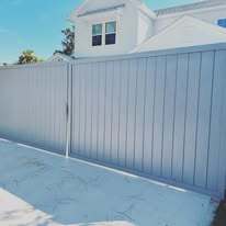 Aluminum privacy gates
