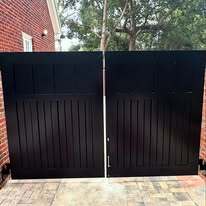 Aluminum panel privacy gates